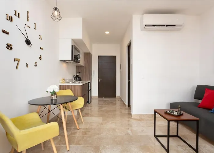 Bahay 42 A 1 Min De La Playa Y 5ta Av Apartamento