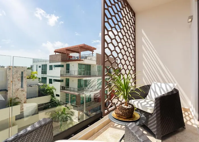 Bahay 42 A 1 Min De La Playa Y 5ta Av *